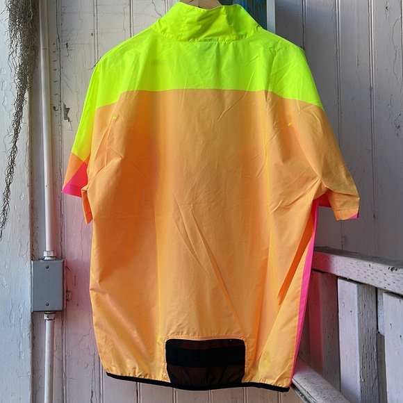 Nike Hi-vis Fluorescent Shirt - Picture 5 of 9